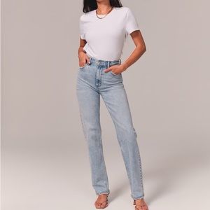 Abercrombie 90s Straight Ultra High Rise Jean